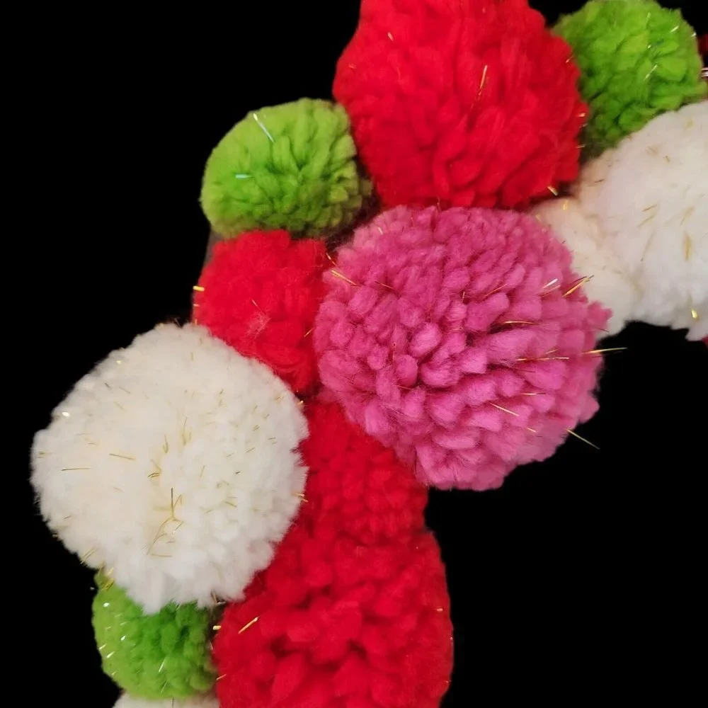 NEW Pom Pom Christmas Wreath‎ Colorful Cheerful 12